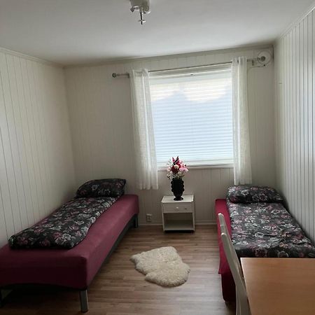 Bedroom In City Centre, No Shower Available オーレスン エクステリア 写真